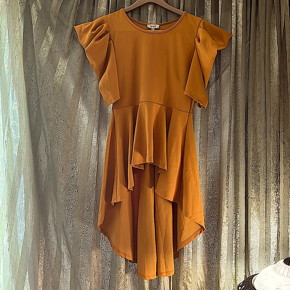 SOLD Love J High Low with Gathered Puff Pointed Sleeves Blouse